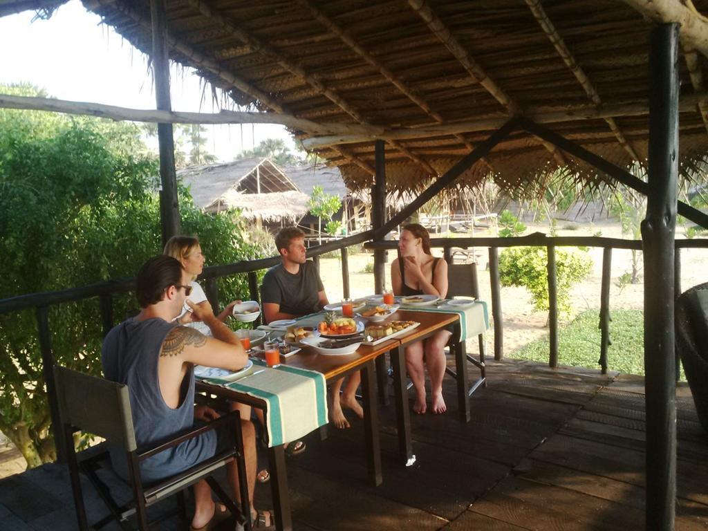 The Beach Camp Yala Kirinda  Eksteriør billede
