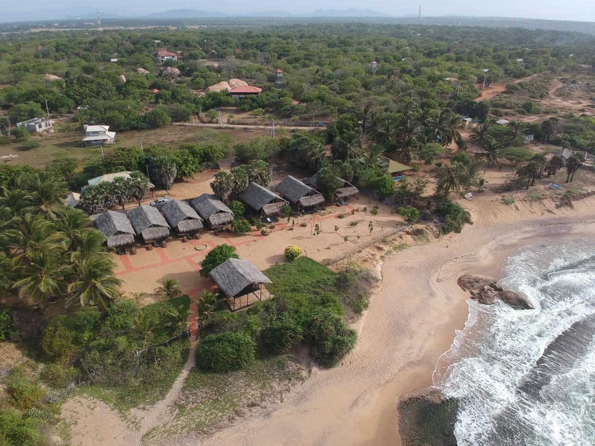 The Beach Camp Yala Kirinda  Eksteriør billede